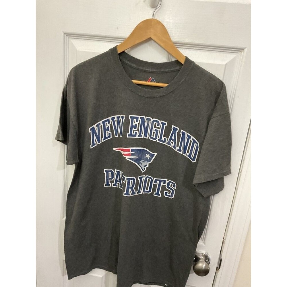 Majestic New England Patriots Graphic T-Shirt
